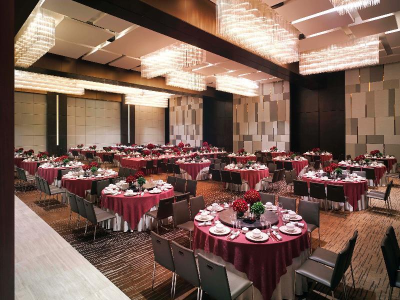 New World Makati Hotel, Manila Makati City Exterior photo The Grand Ballroom